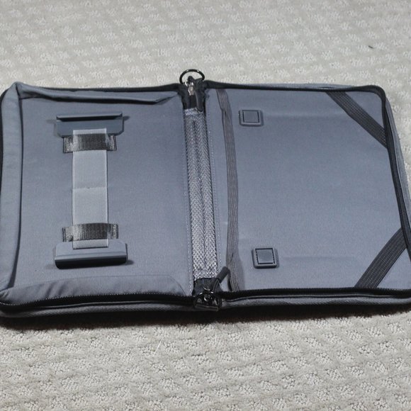 MAXCases Carrying Case (Sleeve) for 11" Notebook - LIKE NEW - Picture 6 of 9